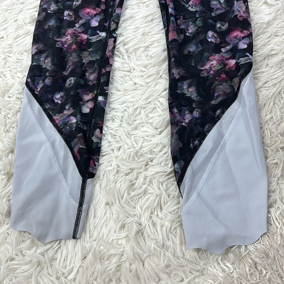 Lululemon Wunder Under Crop High-Rise *Roll Down Scallop Full-On Luxtreme 23" - Picture 3 of 6